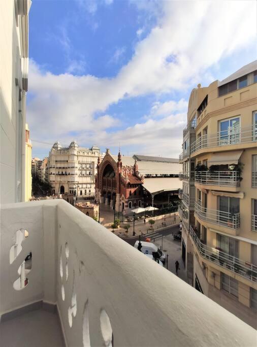 Suite De Lujo Frente Al Mercado Colon. Only Adults バレンシア エクステリア 写真